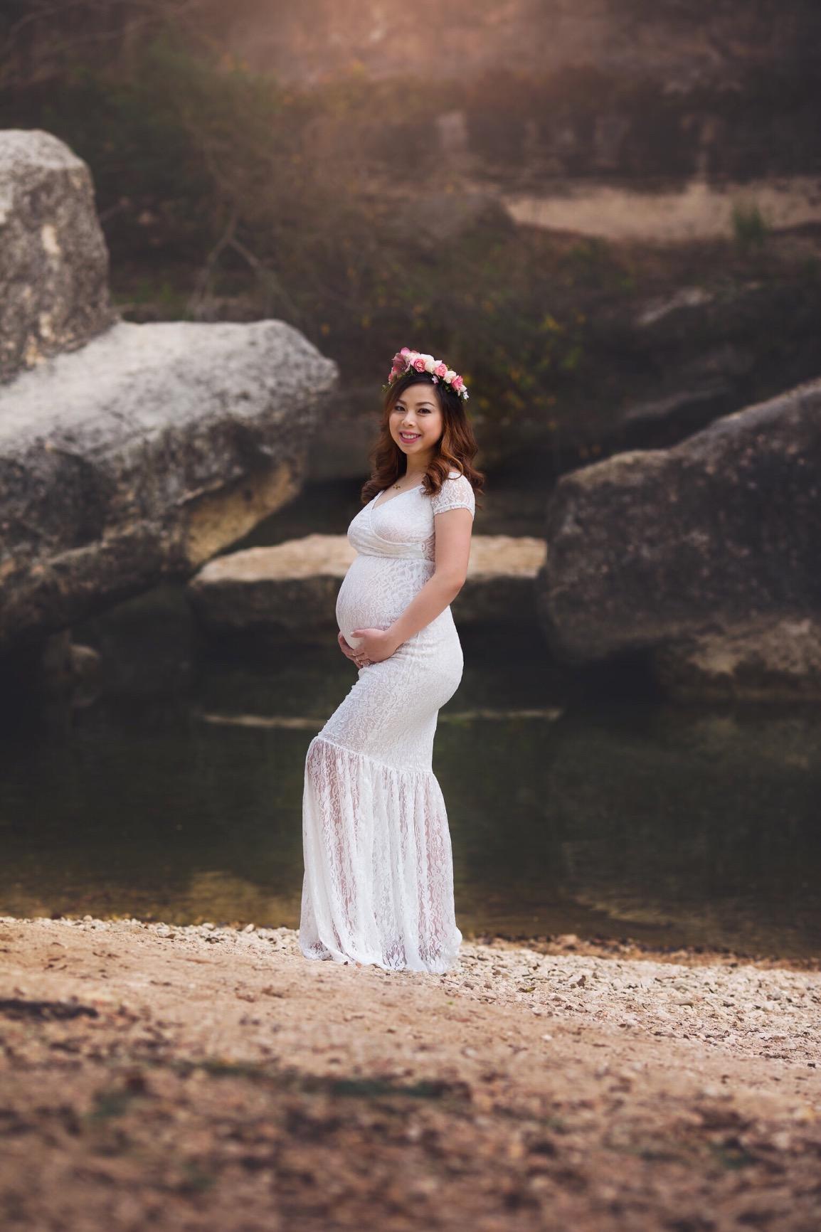 White v outlet neck maternity dress